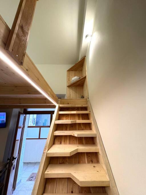 Center Duplex